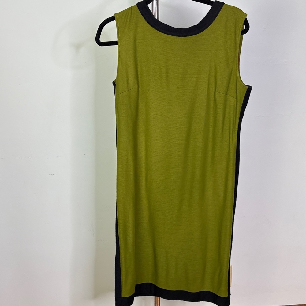 Vintage sleeveless knit dress